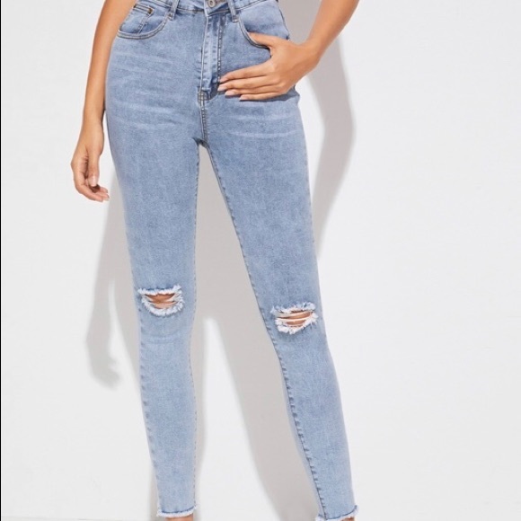 Sold - Picture 3 of 5